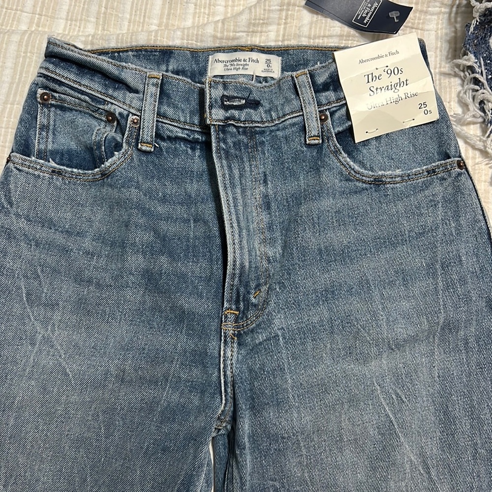 Abercrombie & Fitch 90’s straight ultra high rise